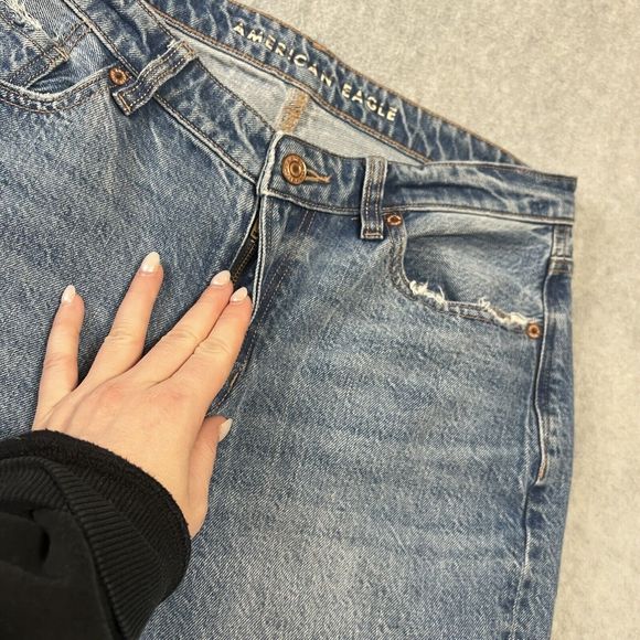 ‼️American Eagle Womens Jeans Size 8 Mom Jeans Hi Rise Boho Relaxed Fit Med Wash - Picture 7 of 16
